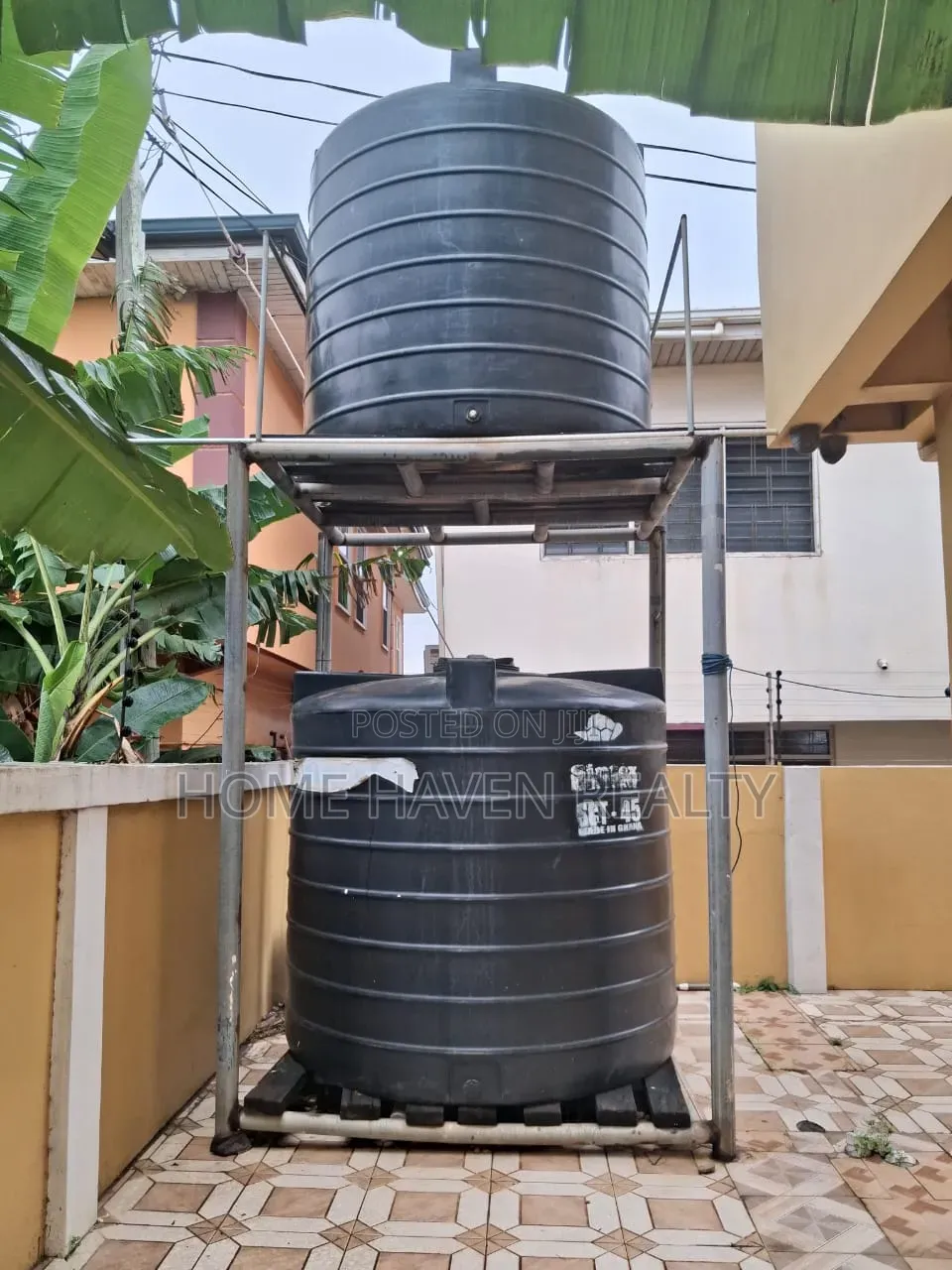 6bdrm House in Spintex Comm 17, Baatsona Total for rent