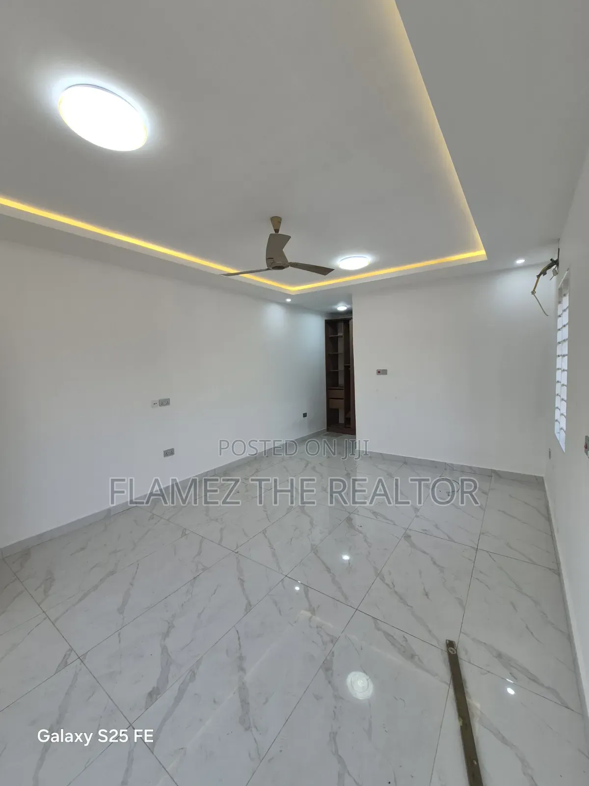 3bdrm Duplex in Koans Estate Area, Amasaman for sale