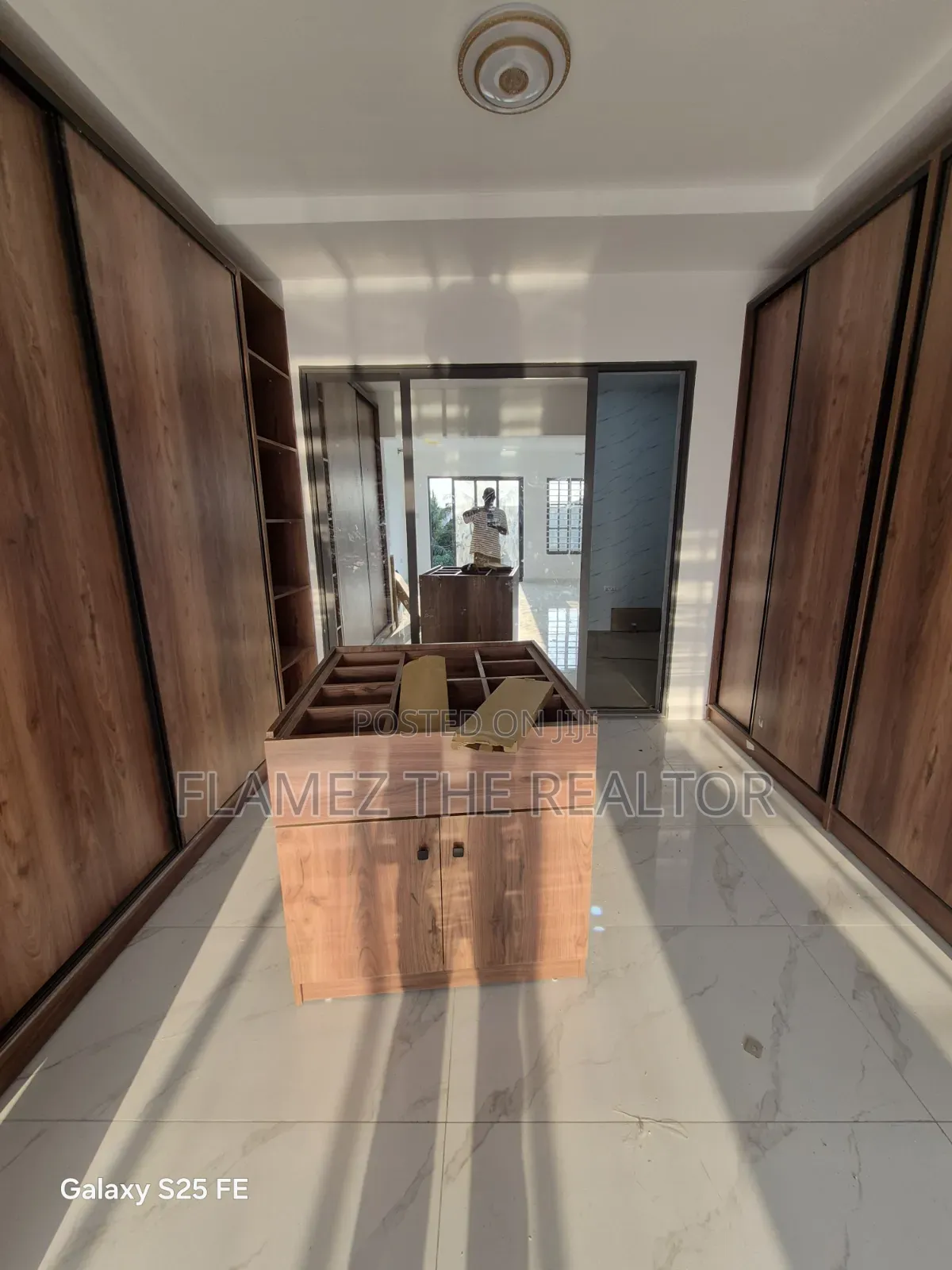 3bdrm Duplex in Koans Estate Area, Amasaman for sale