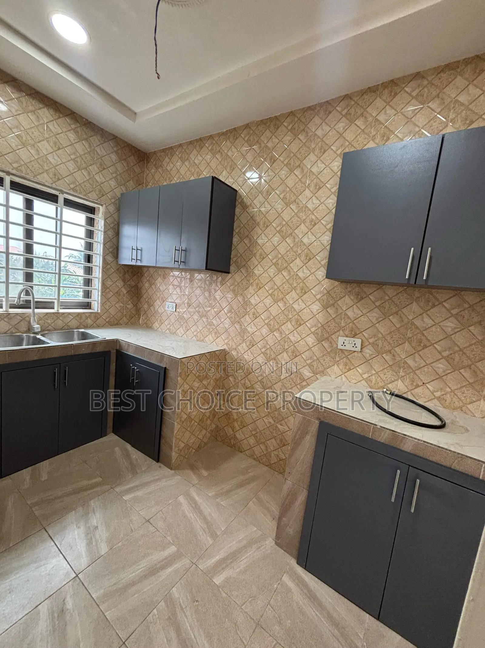 1bdrm Apartment in Community 8, Lake Side Estate for rent