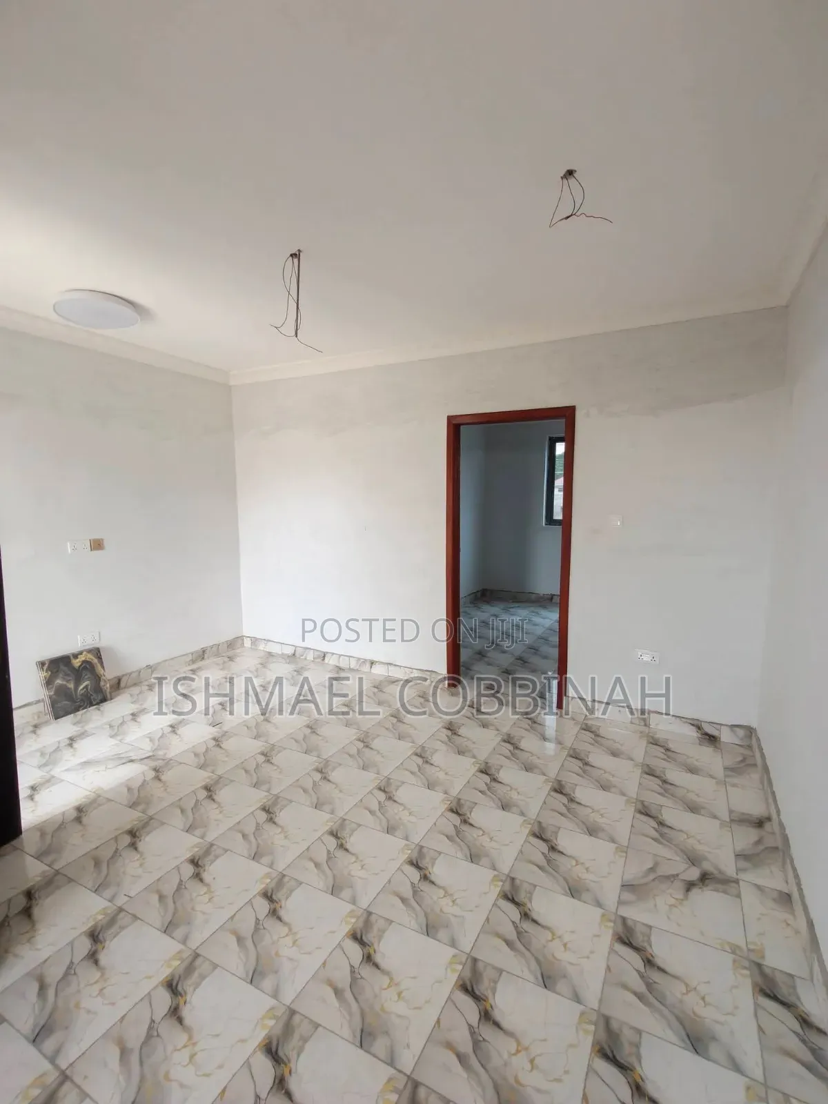 7bdrm Apartment in Ishmit Housing Hub, New Town for sale