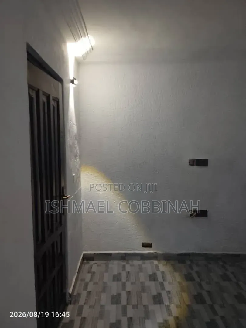 7bdrm Apartment in Ishmit Housing Hub, New Town for sale