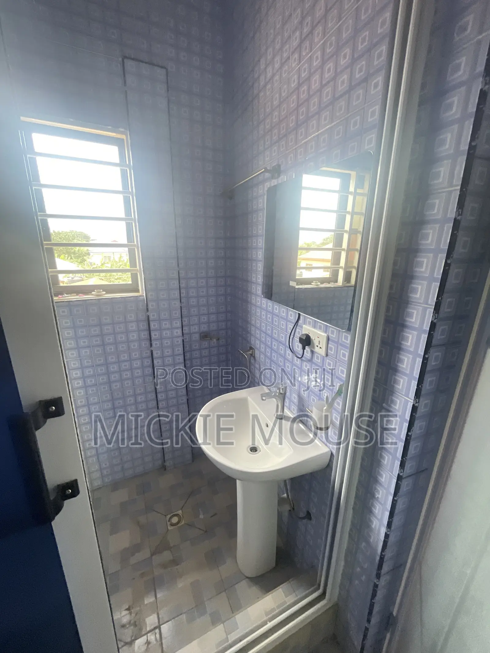 2bdrm Apartment in Old Ashomang for rent