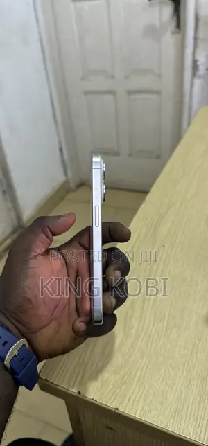 Apple iPhone 15 Pro 256 GB White