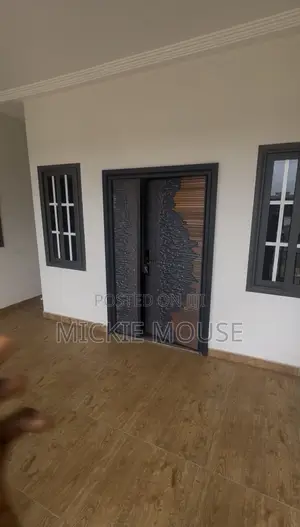 2bdrm Apartment in Old Ashomang for rent
