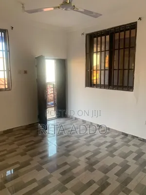 2bdrm Apartment in Lakeside for rent