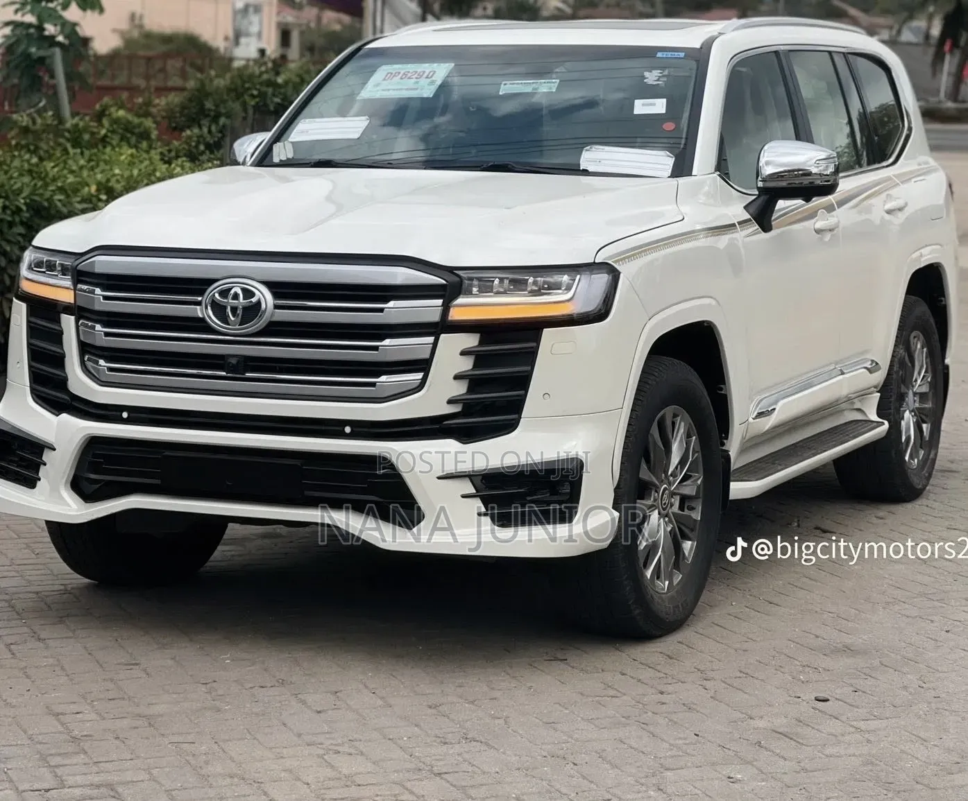 Toyota Land Cruiser 3.5 Petrol 4WD 2022 White