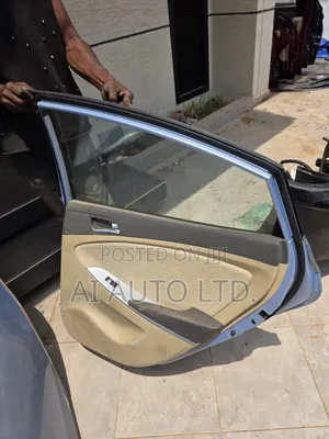 2012 Accent Doors Set