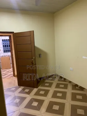 2bdrm Apartment in Lakeside for rent