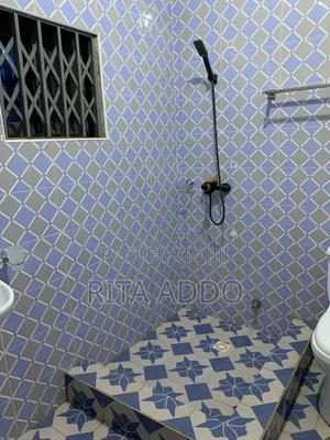 2bdrm Apartment in Lakeside for rent