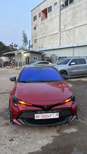 Toyota Corolla XSE 2021 Red