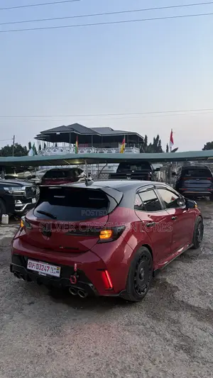 Toyota Corolla XSE 2021 Red