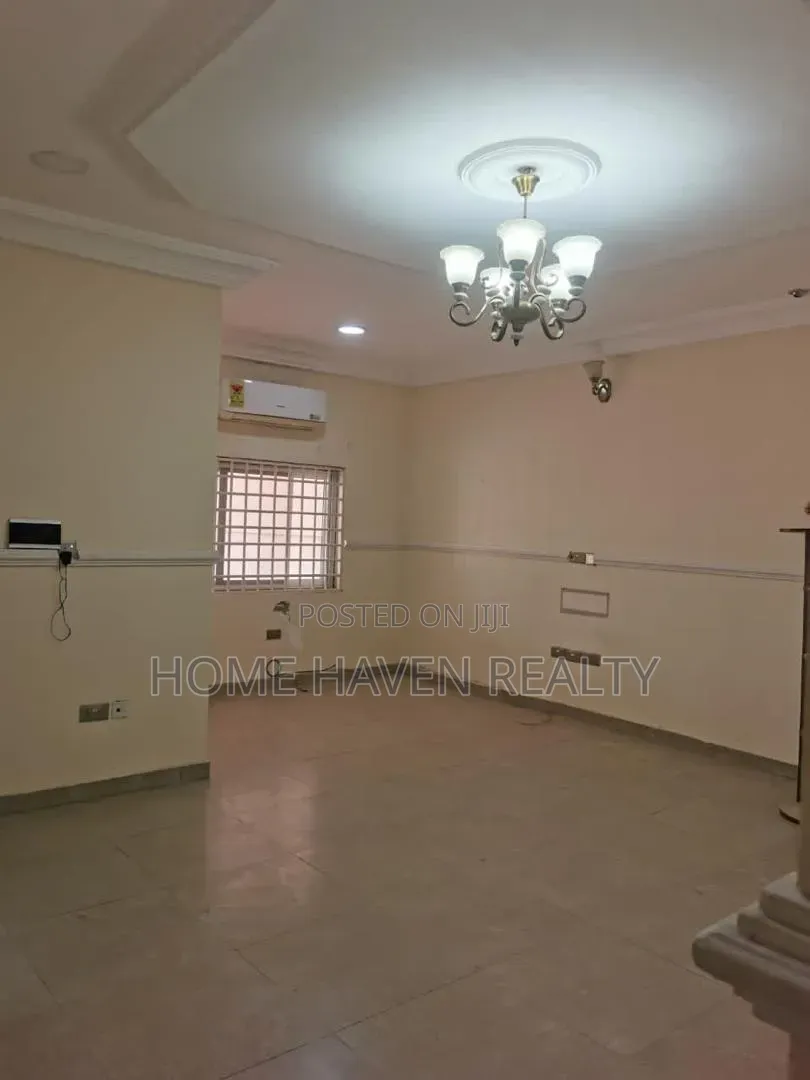 5bdrm House in Spintex Total for rent