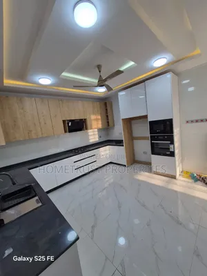 3bdrm Duplex in Amasaman Satellite for sale