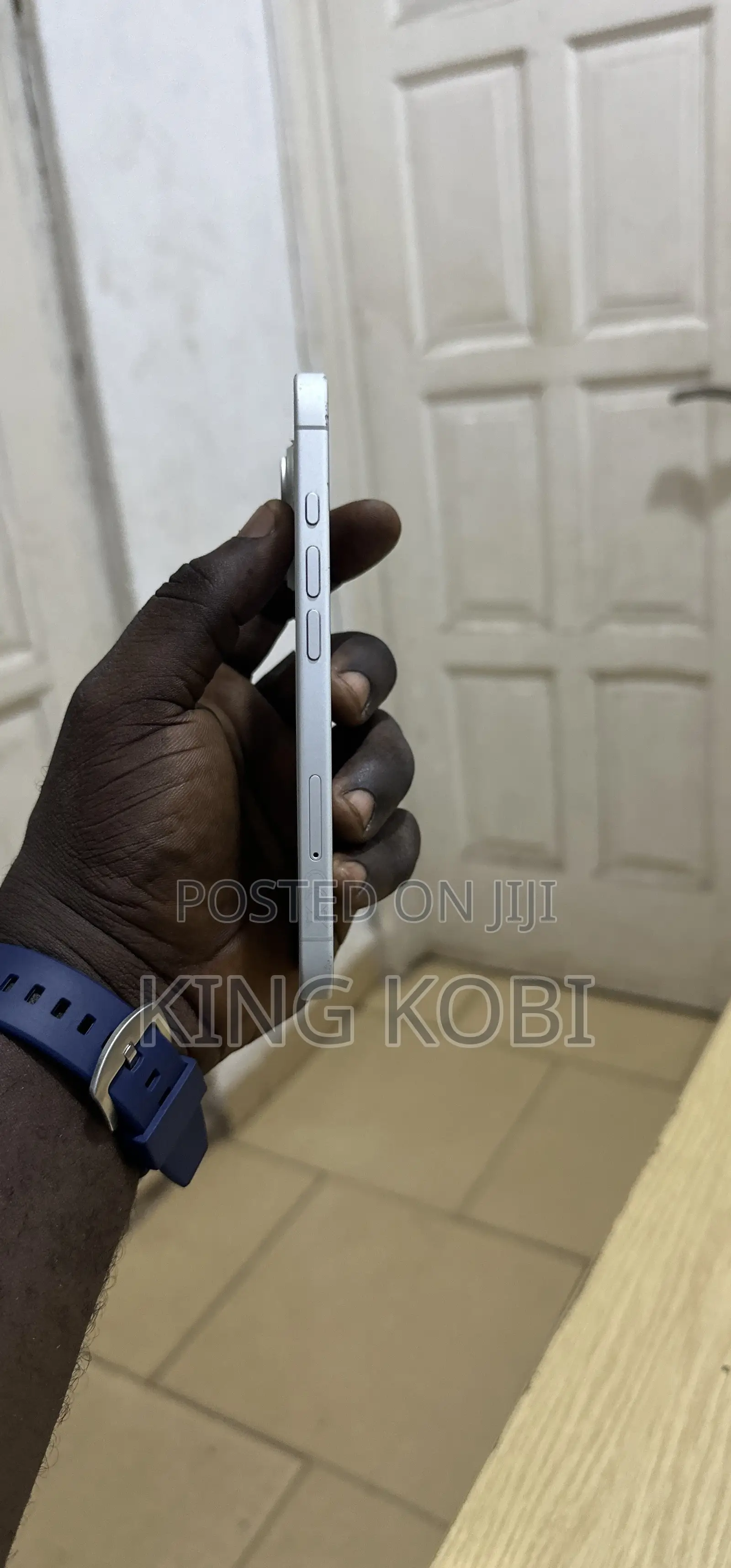 Apple iPhone 16 128 GB White