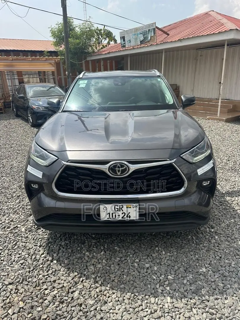 Toyota Highlander Limited 2021 Gray