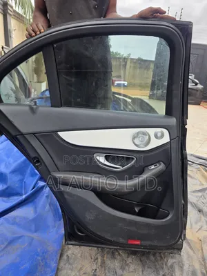 C300 Doors