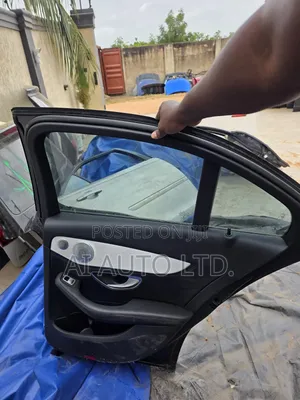 C300 Doors
