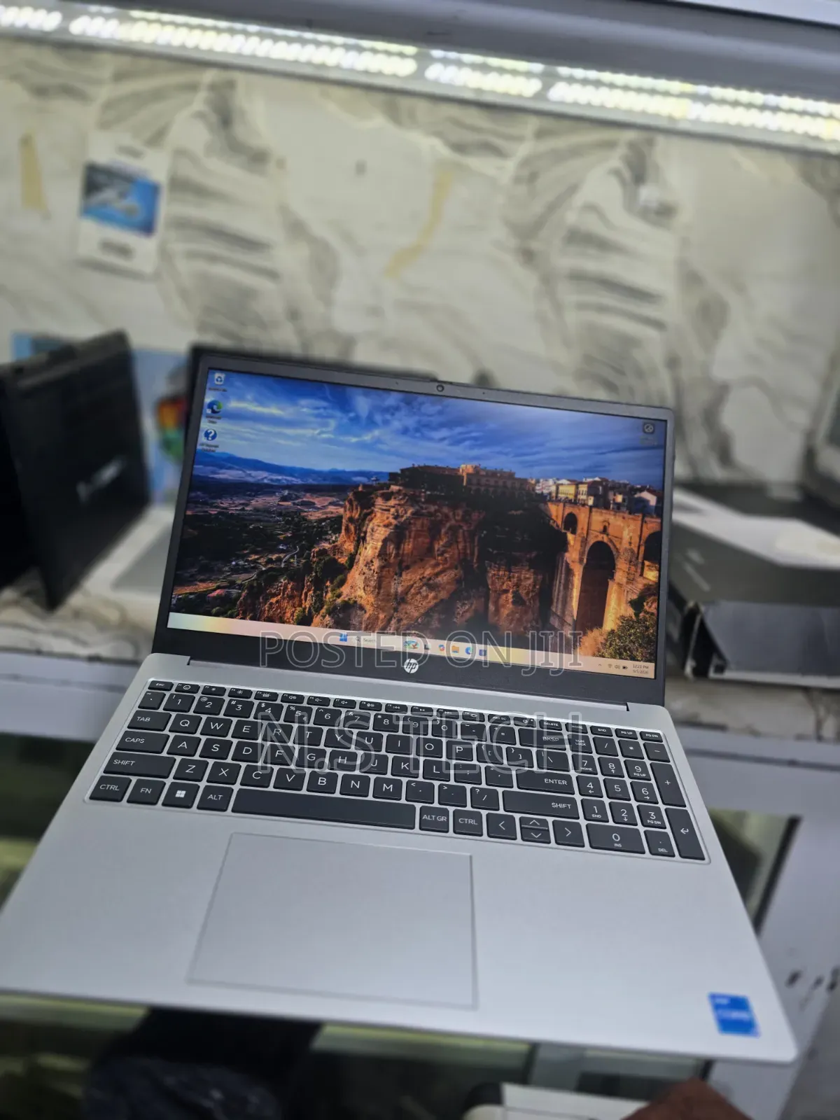 New Laptop HP 250 G10 16GB Intel Core i5 SSD 512GB