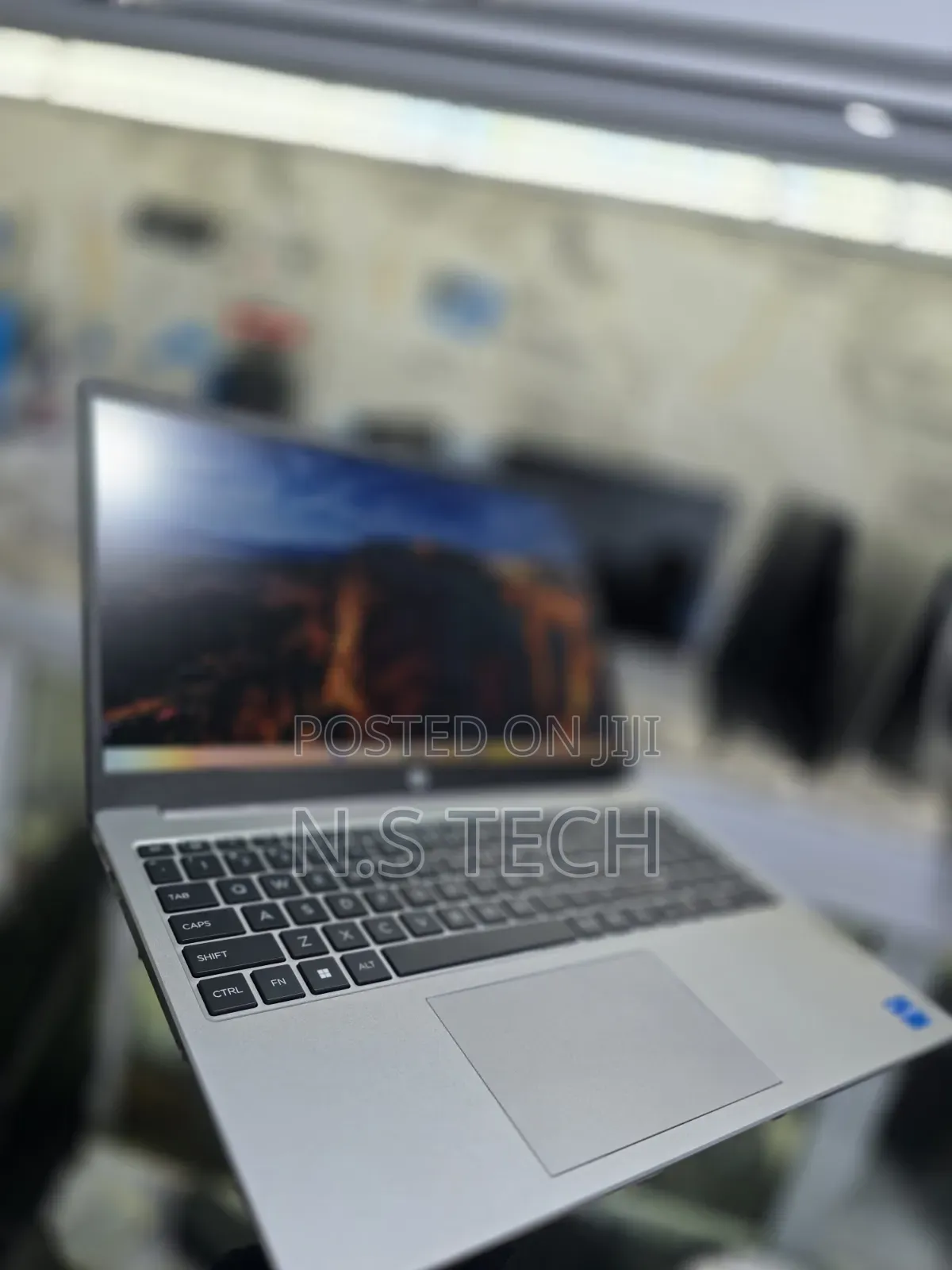 New Laptop HP 250 G10 16GB Intel Core i5 SSD 512GB