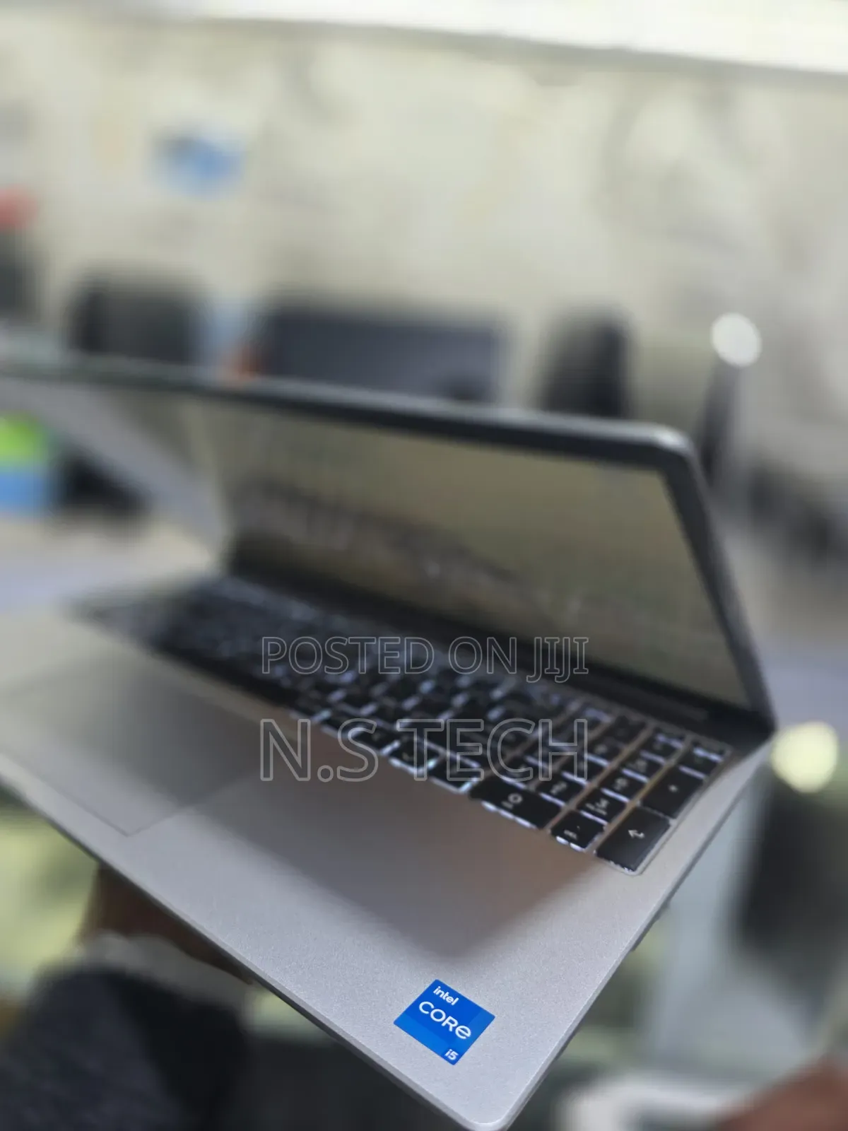 New Laptop HP 250 G10 16GB Intel Core i5 SSD 512GB
