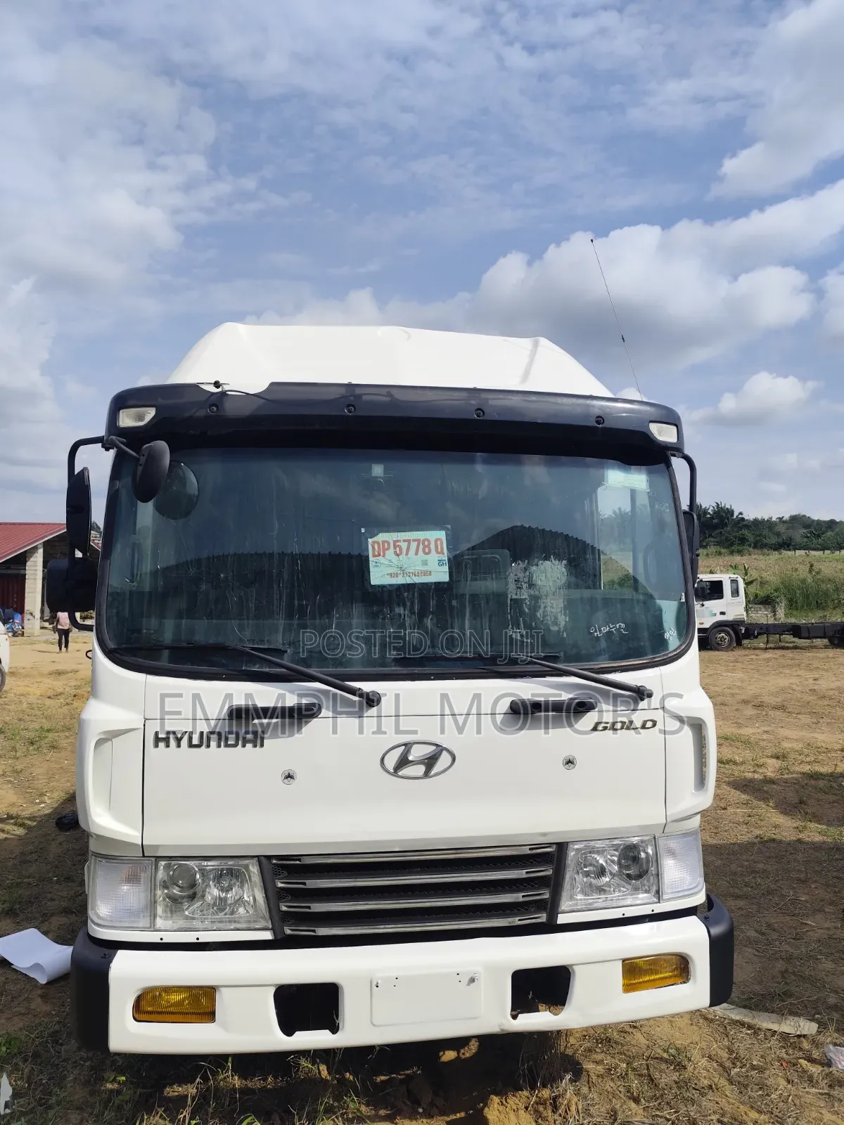 Hyundai Gold Double Axle. Manual Engine.