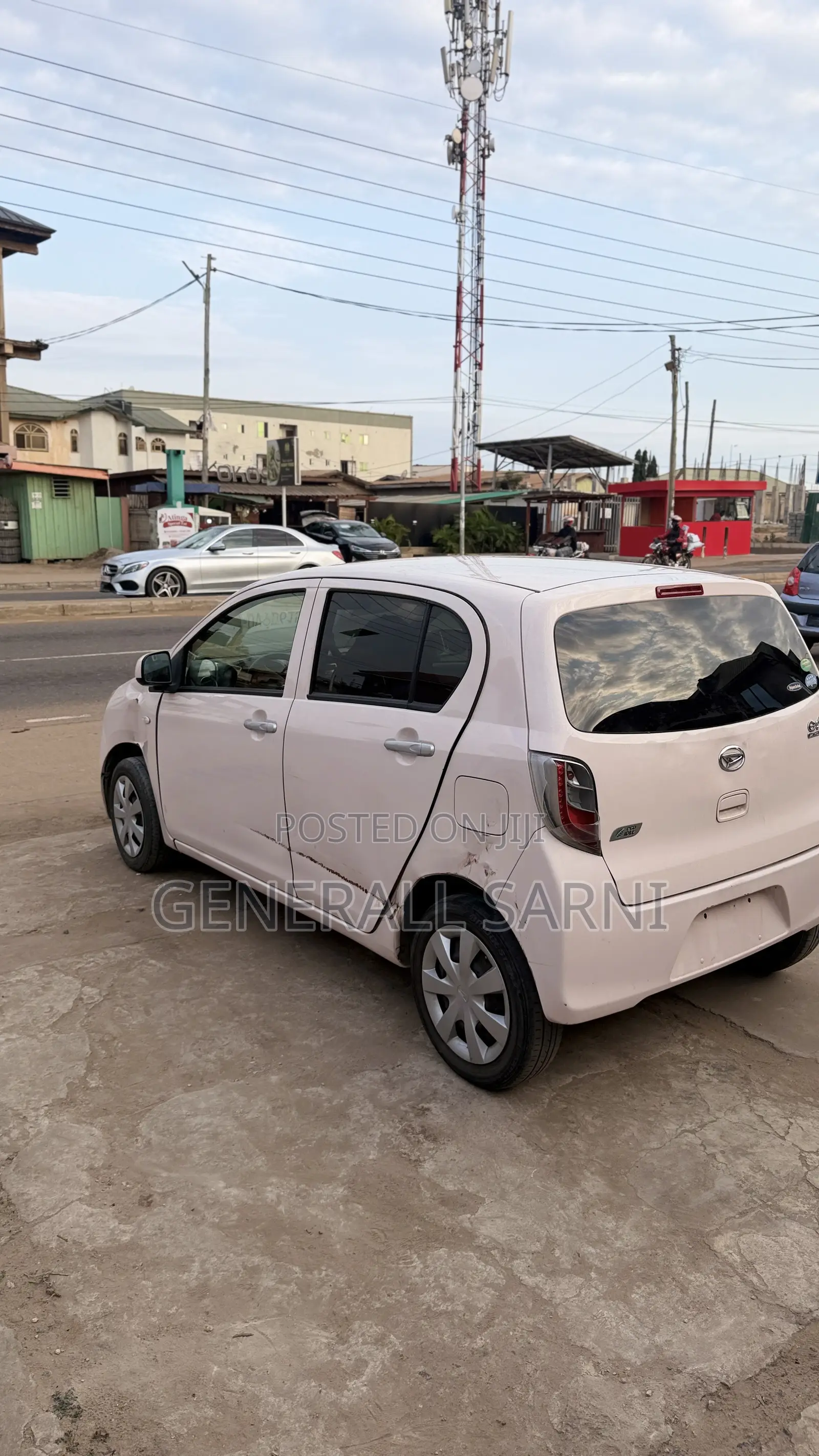 Daihatsu Mira 2013 Pink