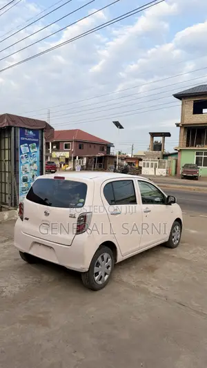 Daihatsu Mira 2013 Pink