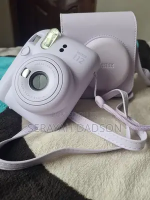 Instax Mini 12, Polaroid Camera