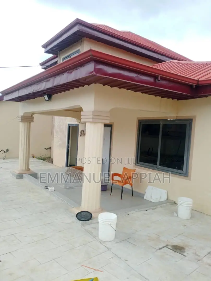 4bdrm House in Ablekuma Joma for rent