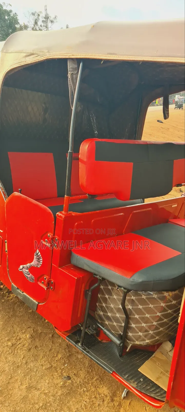 Bajaj RE 2025 Red