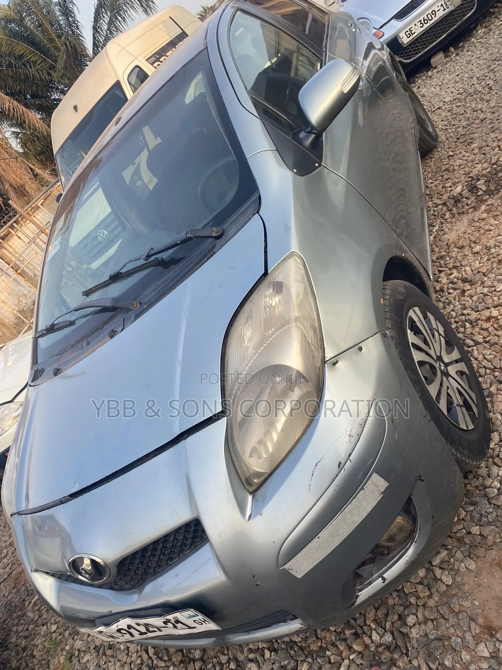 Toyota Vitz 2010 Gray