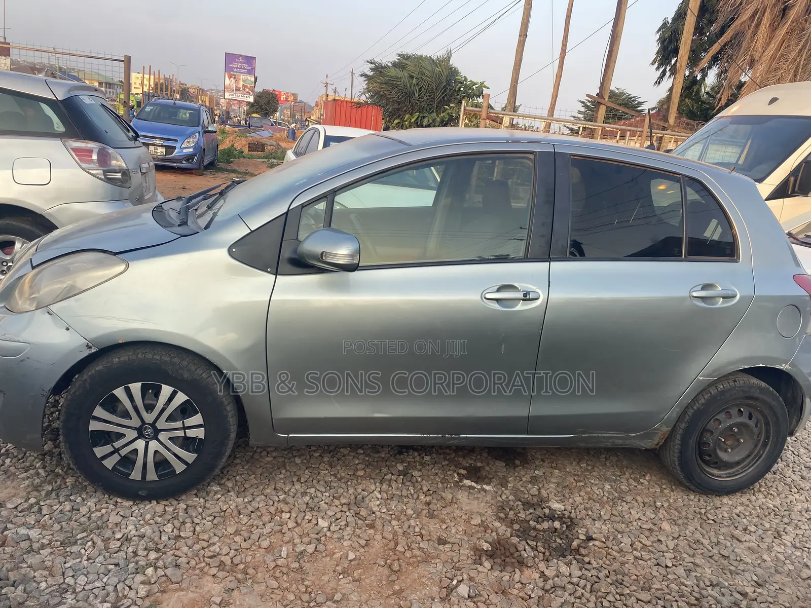 Toyota Vitz 2010 Gray