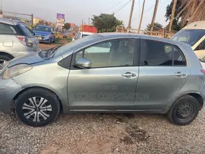 Toyota Vitz 2010 Gray