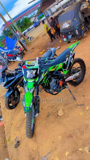 Kawasaki KLX 250 2016 Green