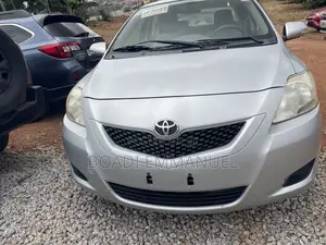Toyota Belta 2010 Silver