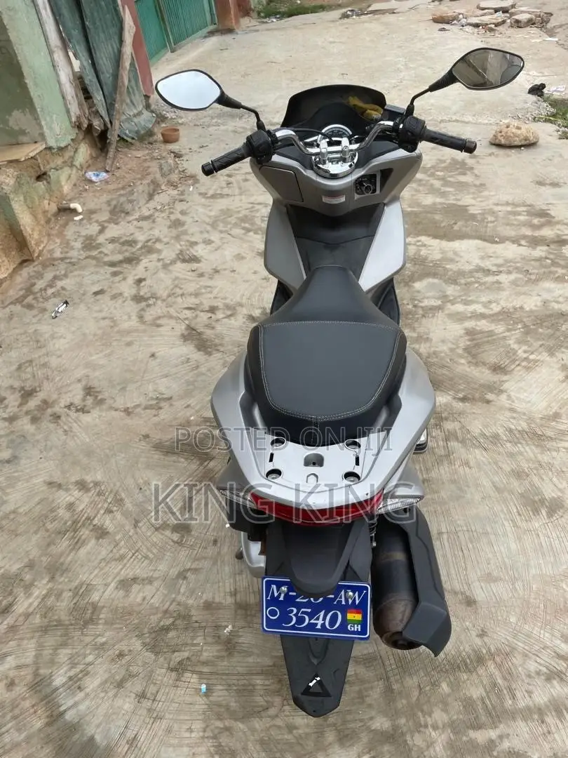 Honda 2023 Silver