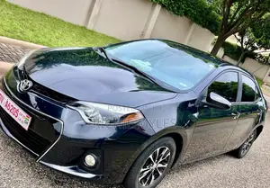 Toyota Corolla 2016 Black