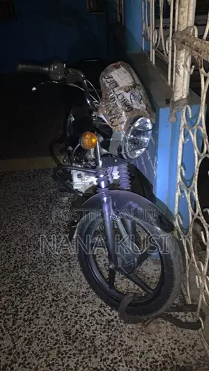 Bajaj Boxer 2025 Black