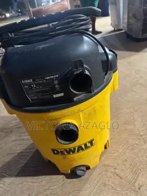 DEWALT 12-Gallon 5.5 HP Poly Wet/Dry Vacuum (Model: DXV12P