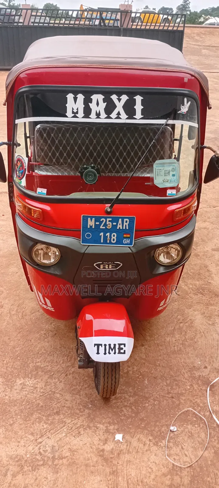 Bajaj RE 2025 Red