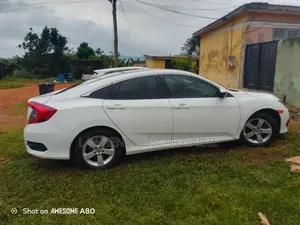 Honda Civic 2017 White