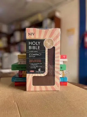 Holy Bible (NIV) Compact Edition (Small Size)