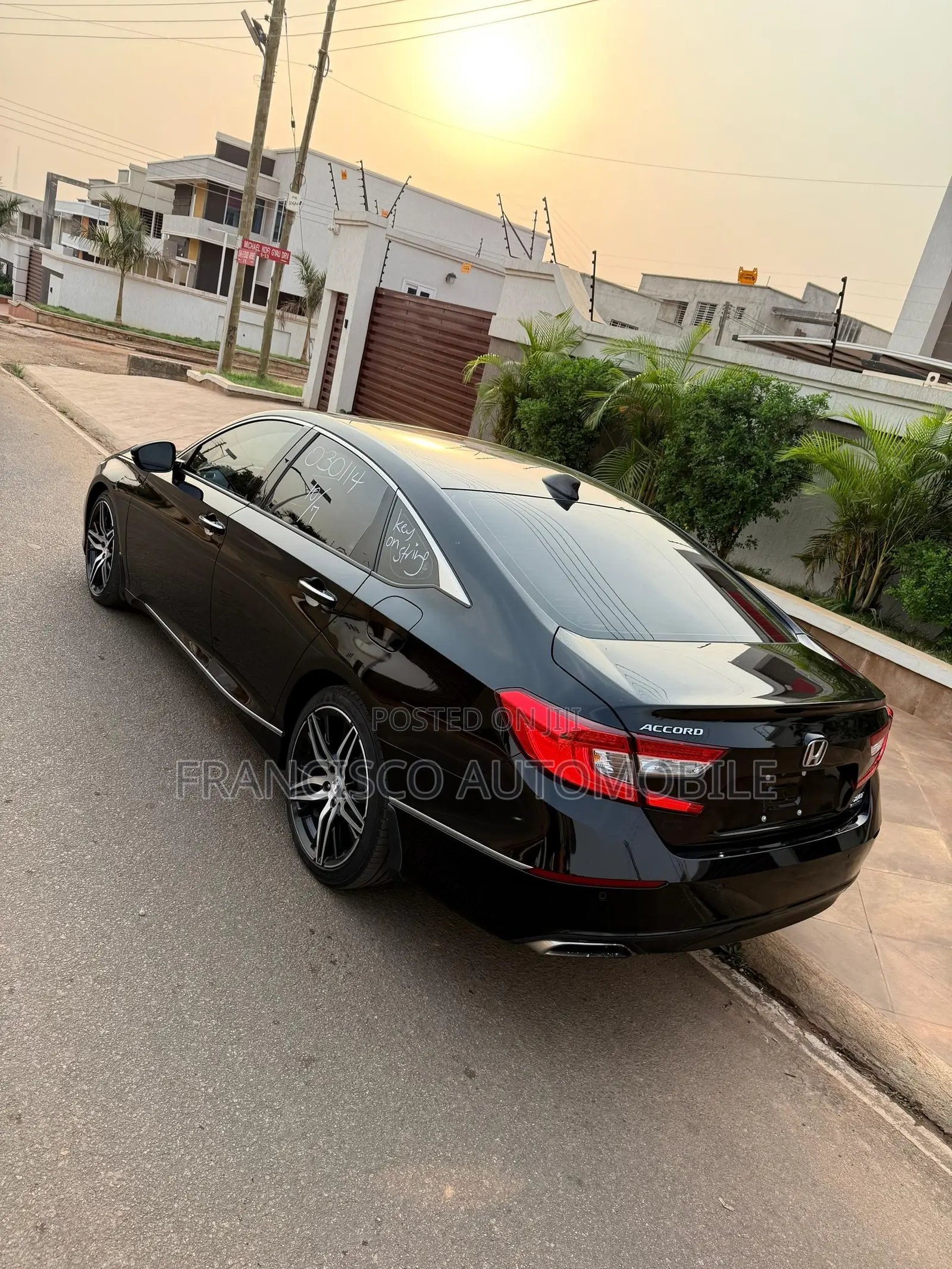 Honda Accord Touring 2.0T 2022 Black