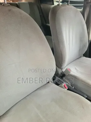 Toyota Vitz 2010 Silver