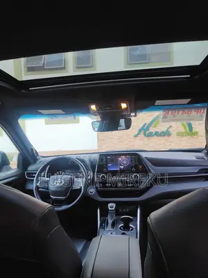 Toyota Highlander XSE 2022 Black