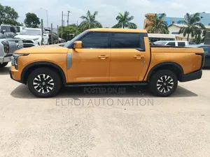 New Nissan Z9 2025 Yellow