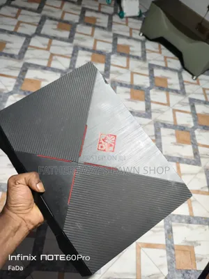 Laptop HP Omen 15 16GB Intel Core i5 HDD+SSD 512GB