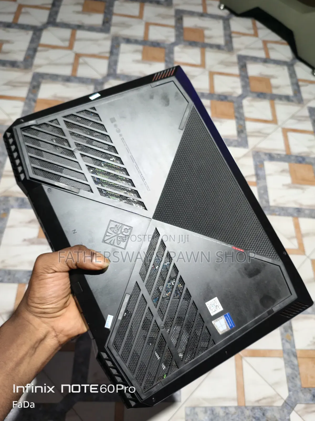 Laptop HP Omen 15 16GB Intel Core i5 HDD+SSD 512GB