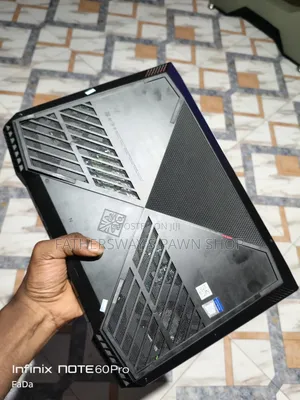 Laptop HP Omen 15 16GB Intel Core i5 HDD+SSD 512GB